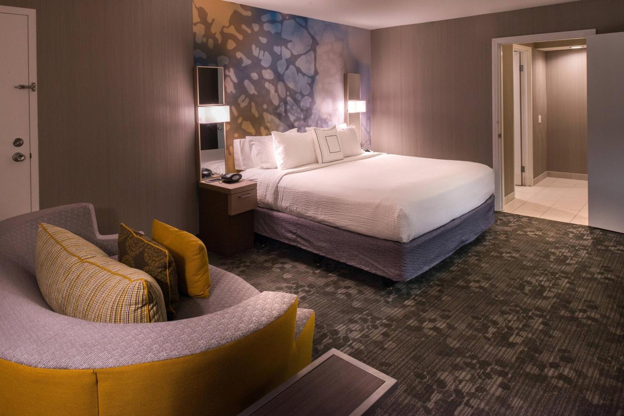 Отель Courtyard By Marriott Oxnard/Ventura Экстерьер фото